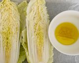 Hình bước làm 3 của món Bắp cải nướng tỏi và dầu ô liu chay bất bại!