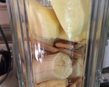 Foto del paso 3 de la receta: Licuado de Plátano, manzana y galletas.
