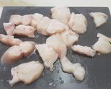 Foto del paso 1 de la receta: Arroz de rape y alcachofas