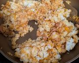 A picture of step 3 of Western-Style Fluffy Omelette Rice.