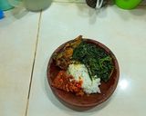 Foto langkah ke 7 dari resep Resep Daun Singkong Siram Santan Kental, Enak dan Gurih!.