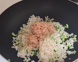 罐頭料理-小黃瓜鮪魚炒飯的食譜步驟4照片