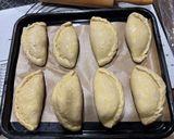 A picture of step 6 of Tuna Empanada.