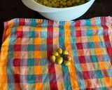 A picture of step 2 of 🫒💚 Homemade Lebanese pickled green olives - Zeytoun Akhdar.