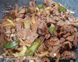 Foto langkah ke 6 dari resep Domba Tumis Paprika.