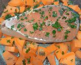 Foto del passaggio 2 della ricetta Salmone con Patate Dolci in Friggitrice ad Aria
