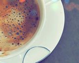 صورة لخطوة 5 من وصفة عمل كابتشينو منزلي وسهل☕