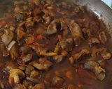 Foto del paso 5 de la receta: Mollejas con champiñones al chipotle