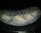 A picture of step 5 of Chicken half moons pie.