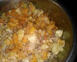 A picture of step 1 of Leftover macro cheese balls.