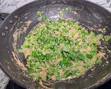 A picture of step 2 of Methi matar malai.