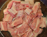 Foto del paso 1 de la receta: Costillas de Puerco en Adobo con Nopales