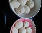 A picture of step 1 of Bread Dahi vada.