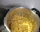 मसाला खिचडी (masala khichadi recipe in marathi) रेसिपी स्टेप 2 फोटो 