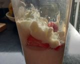 Foto del paso 1 de la receta: Batido de fresa y plátano sano fácil de hacer