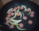 Foto langkah ke 1 dari resep Pizza Roti Tawar-teflon super simple.