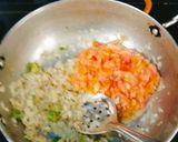 A picture of step 2 of Sev tamatar nu shaak (Gujarati dinner sabji with phulka).