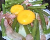 Foto del paso 2 de la receta: Ejotes con huevo y tocino!