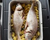 Foto del paso 2 de la receta: Pescado con ñoquis al horno