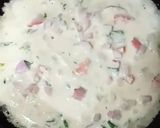A picture of step 5 of Rava uttapam.
