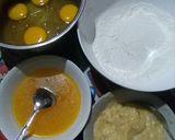 Foto langkah ke 1 dari resep Simple Banana Cake Moist.