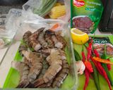 Foto langkah ke 1 dari resep Grilled Tiger Prawn - [Black Pepper & BBQ] Sauce (Oven).