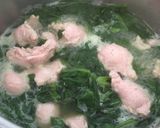 Hình bước làm 5 của món Canh mồng tơi với tôm sú và giò sống