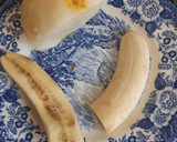 Foto del paso 1 de la receta: Torta húmeda de frutas y Dulce de leche 🍌🍐🫐