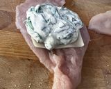Spenótos mascarpone-s csirkemell tekercs, extra sajtosan recept fázis 2 fotója