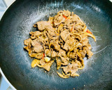 A picture of step 5 of Delicious Worcestershire Sauce Stir-Fried Beef.