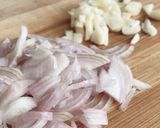 Hình bước làm 1 của món Thịt Ba Rọi Rim Nước Mắm Mặn Ngọt