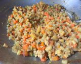 Foto langkah ke 5 dari resep Isian Pastel / Risol.