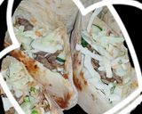 A picture of step 1 of Beef stuffed pita pocket.