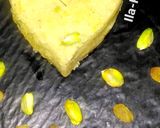 A picture of step 7 of Banana Suji Sheera.
