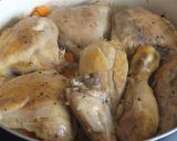 Foto del paso 2 de la receta Pollo con salsa de zanahorias y hierbas frescas