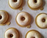 Foto langkah ke 4 dari resep Donat Pisang.