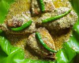 ইলিশ মাছের পাতুরি (Ilish macher paturi in Bengali) রেসিপির ধাপ 2 ছবি