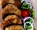 A picture of step 4 of Chicken cheese potato cutlut.