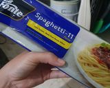 Foto langkah ke 1 dari resep Spaghetti Aglio Olio Kornet.