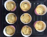 Foto langkah ke 6 dari resep Blueberry Yogurt Muffin.