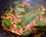 A picture of step 3 of Spicy Basil Ground Pork and Chicken.