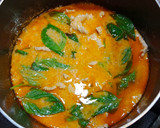 A picture of step 2 of Panaeng Curry with Pork.