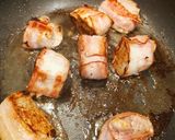 Sertésszűz baconbe göngyölve, párolt zöldségekkel recept fázis 2 fotója