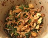 รูปขั้นตอนการทำที่ 3 ของ Thai Spicy Milky mushroom Salad(ลาบเห็ดมิลกี้3สไตล์)