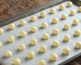 A picture of step 5 of Mini Egg Biscuit.