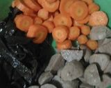 Foto langkah ke 2 dari resep Sop bakso jamur kuping.