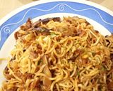 Foto del paso 7 de la receta Wok de noodles con setas shiitake a la mantequilla