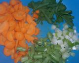 Foto langkah ke 2 dari resep Sayur sup sederhana.