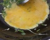 Foto langkah ke 2 dari resep Orak arik bihun telur dadar.