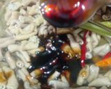 Foto langkah ke 3 dari resep Tumis Usus Ayam Pedas Asem Manis.